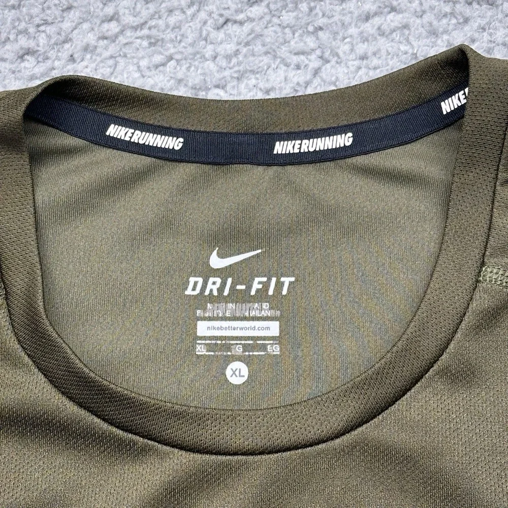 Nike Running 519700-321 Mens XL Nike Miler Dri-Fit L/S Green CrewNeck Shirt
